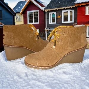 TOMS Wedge Tan Leather Suede ALPINE Boots Shearling Faux Fur Nordic Scandic 8.5